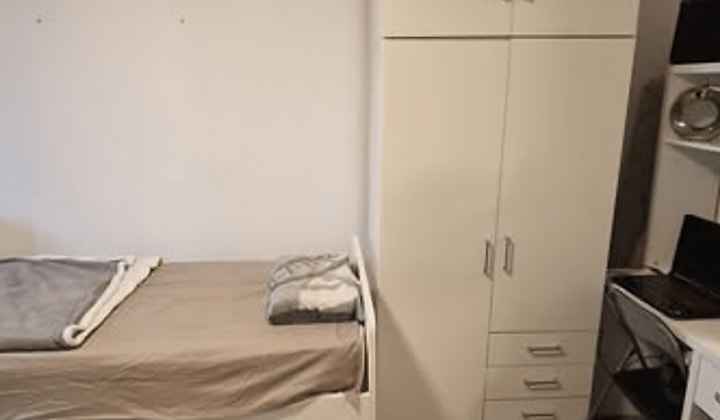 Gemeubileerde studio met gedeelde voorzieningen