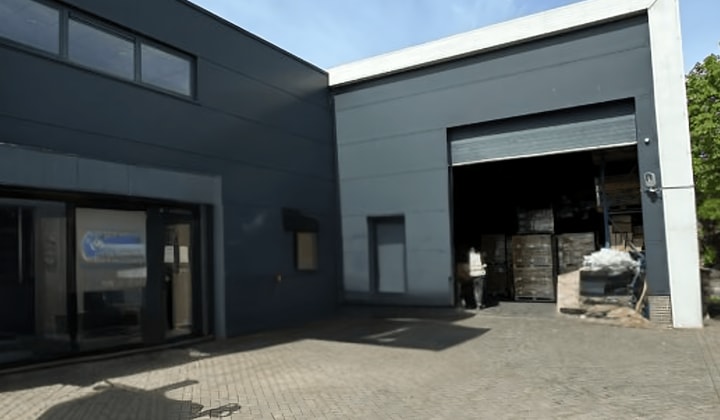 Bedrijfsruimte | 458m² | €3500,-