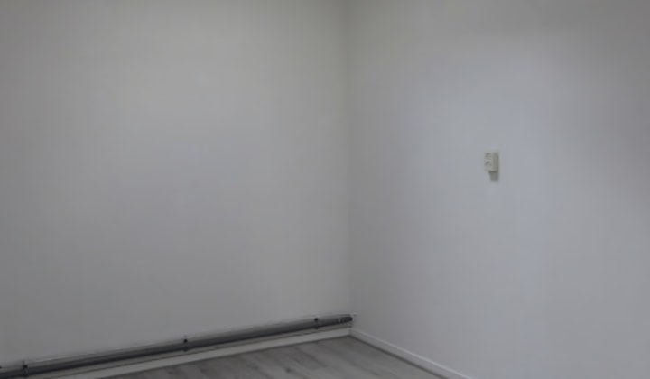 Studentenkamer met balkon en wasmachine