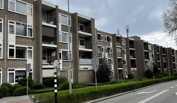 Kamer | 65m² | €885,-