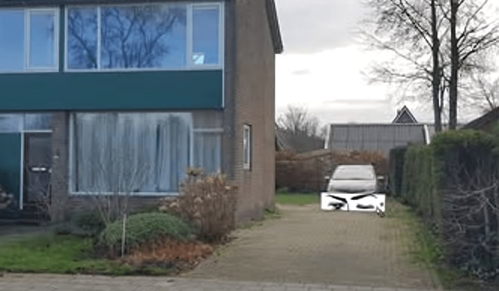 Huis | m² | €683,-