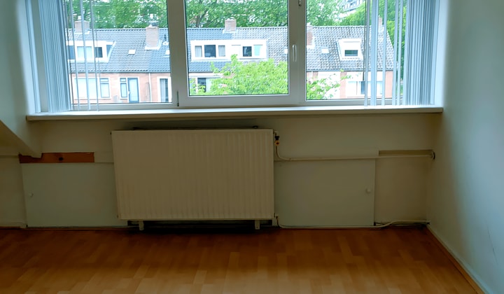 Gestoffeerde kamer met wasmachine en inclusief kosten