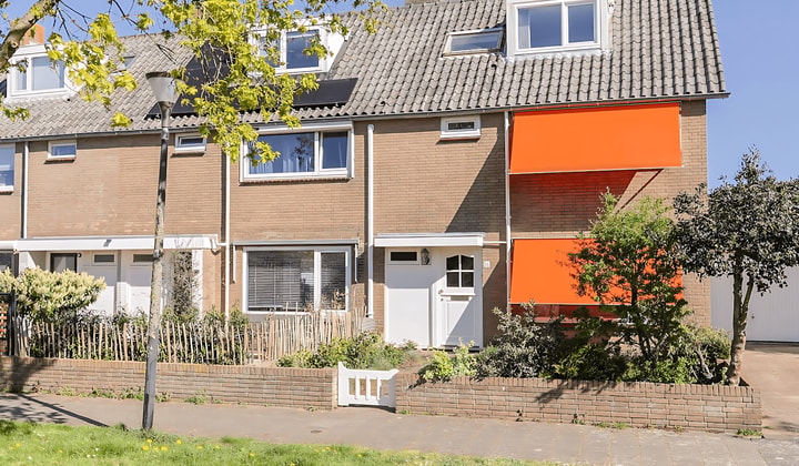 Kamer | 123m² | €2750,-