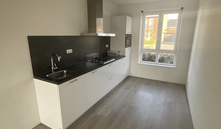 Kamer | 134m² | €1650,-