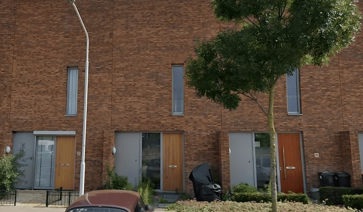 Huis | 102m² | €2025,-