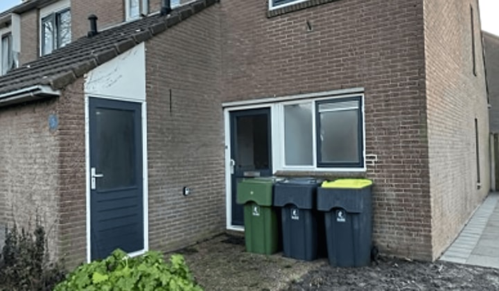 Kamer | m² | €932,-