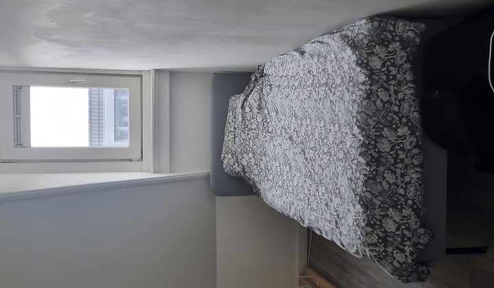 Gemeubileerde kamer met balkon en all-in prijs