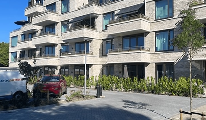 2-kamer appartement met tuin en parkeerplaats