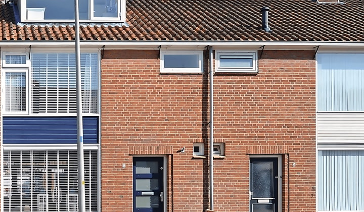 Gemeubileerde hoekwoning met tuin en parkeergelegenheid