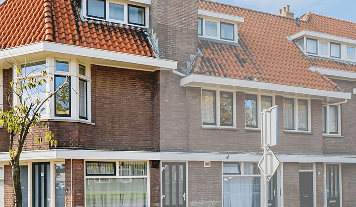 Gemeubileerd appartement met 1 slaapkamer en werkend publiek