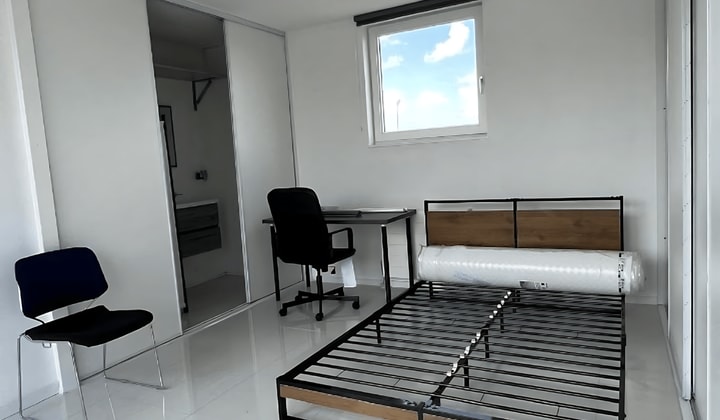 Gemeubileerde Studentenkamer met Balkon en Wifi