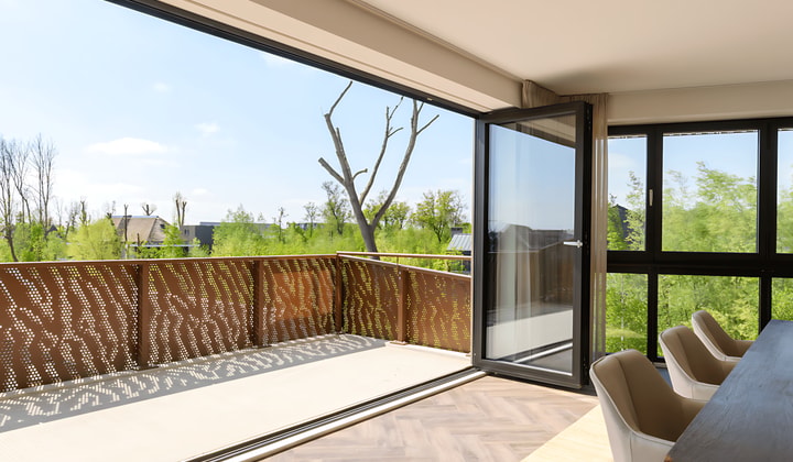 Kamer | 253m² | €4000,-