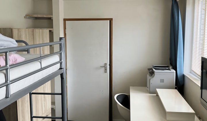 Gemeubileerde studio met privévoorzieningen en wifi