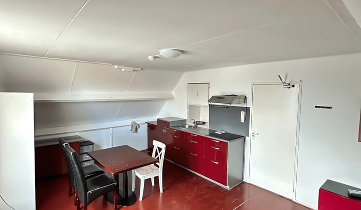 Kamer | 25m² | €1199,-