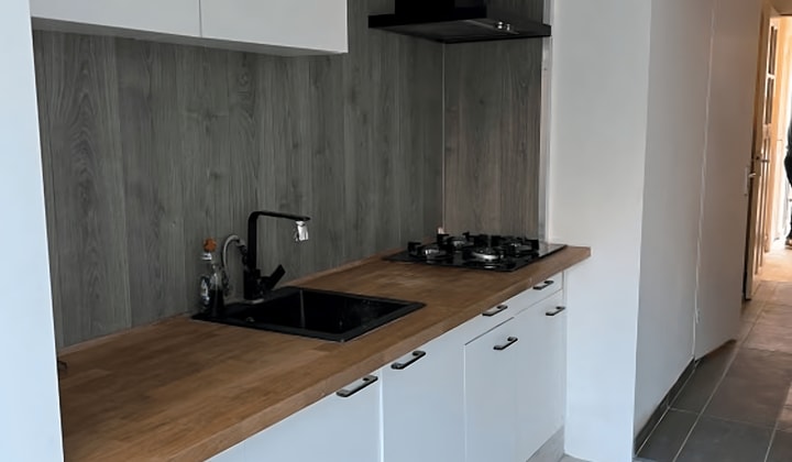 Studio met eigen douche en tuin, inclusief wasmachine en prijs