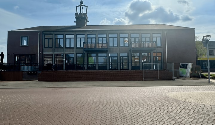 Huis | m² | €850,-