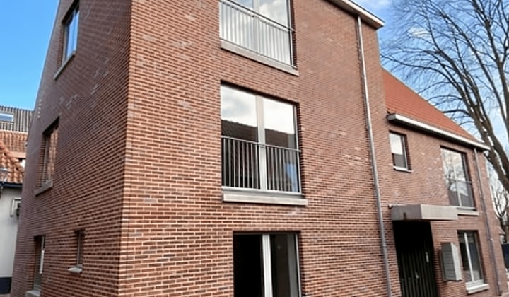Kamer | 59m² | €1075,-