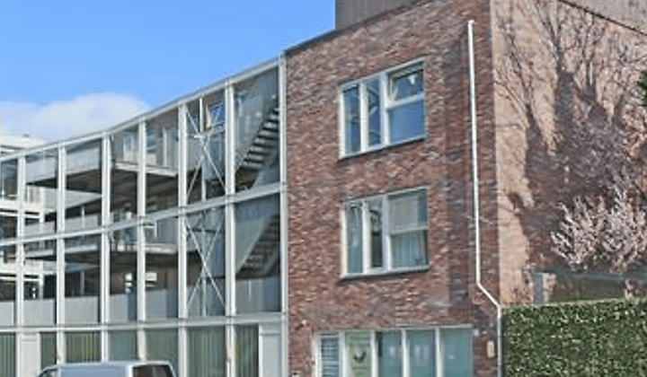 Huis | m² | €1125,-