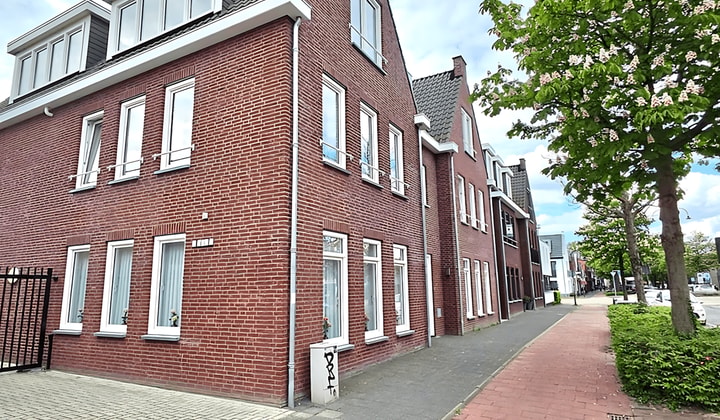 Kamer | 116m² | €1995,-