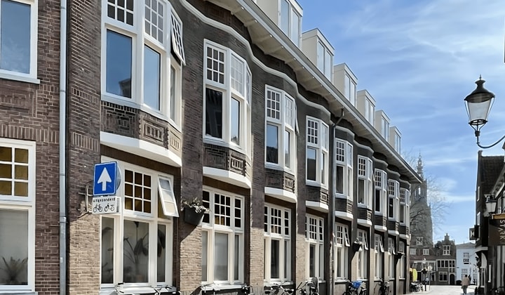 Kamer ongemeubileerd met gedeelde voorzieningen