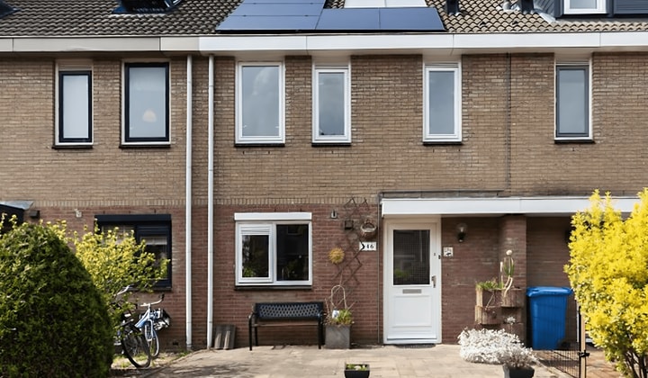 Huis | 105m² | €2450,-