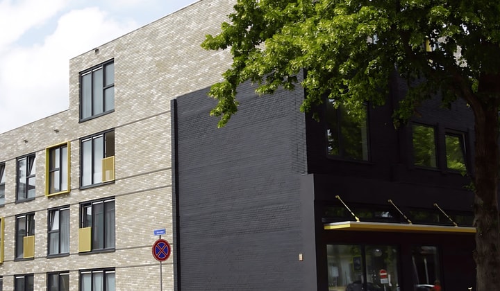 Kamer | 64m² | €1261,-