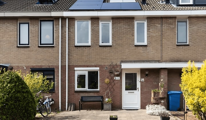 Huis | 105m² | €2450,-