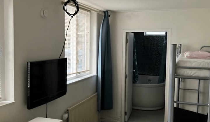 Zelfstandige woonruimte dichtbij openbaar vervoer
