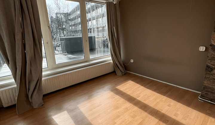 Gestoffeerde studio met 1 slaapkamer