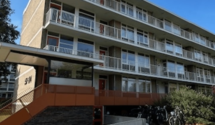 Appartement met balkon en parkeergelegenheid