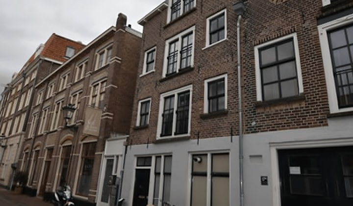 Kamer 52m² gestoffeerd met balkon