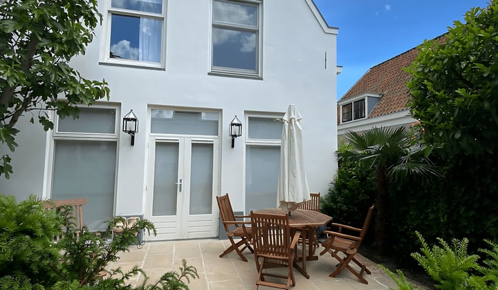 Huis | 118m² | Middenstraat | €2500,-