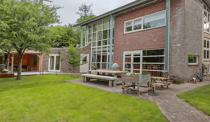 Huis | 250m² | Westerweg | €4300,-