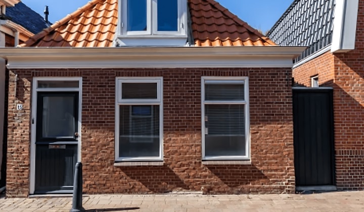 Kamer | 159m² | €1400,-