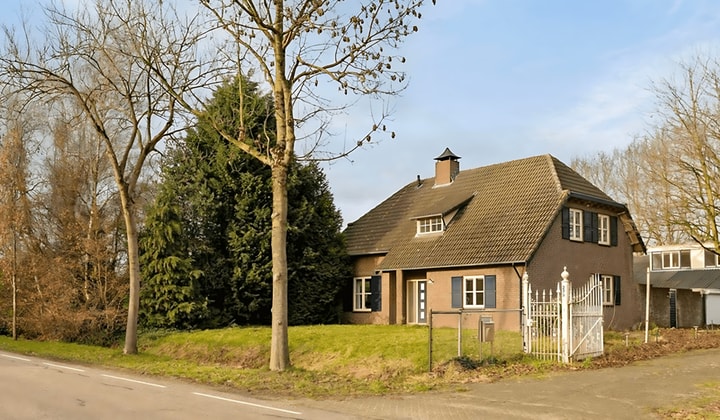 Vrijstaande woning met tuin en gemeubileerd