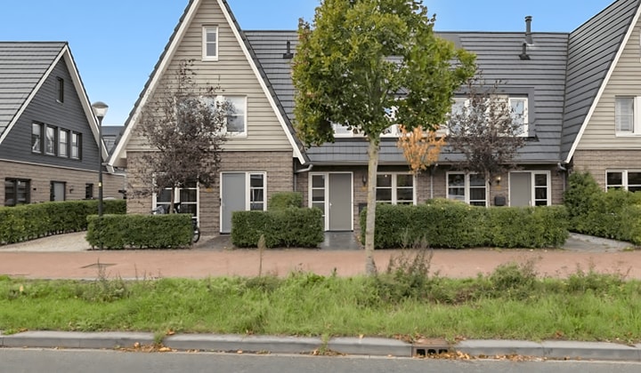 Huis | 127m² | €2350,-