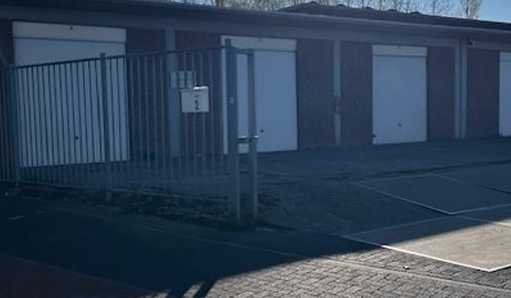 Bedrijfsruimte · €424,-