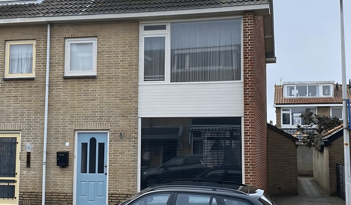 Ruime eengezinswoning met tuin en mooie badkamer
