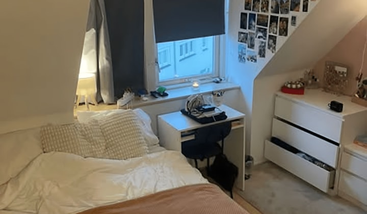 Studentenkamer met inbouwkast en gedeelde voorzieningen