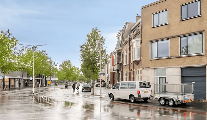 Gemeubileerd appartement met balkon en parkeergelegenheid