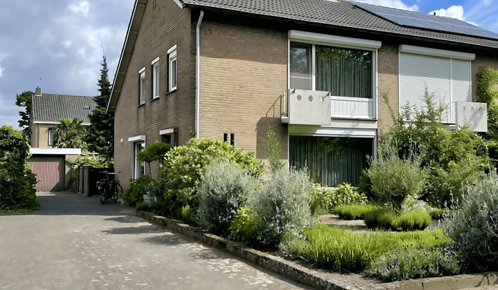 Huis · 111 m² · €1600,-