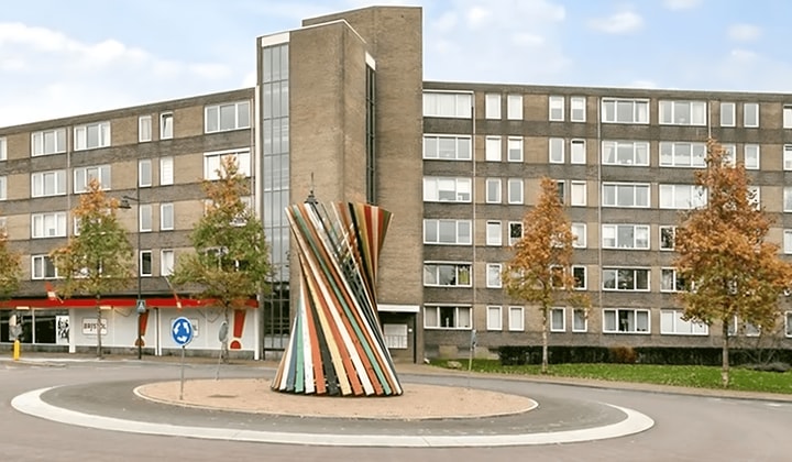 Kamer | 255m² | €802,-