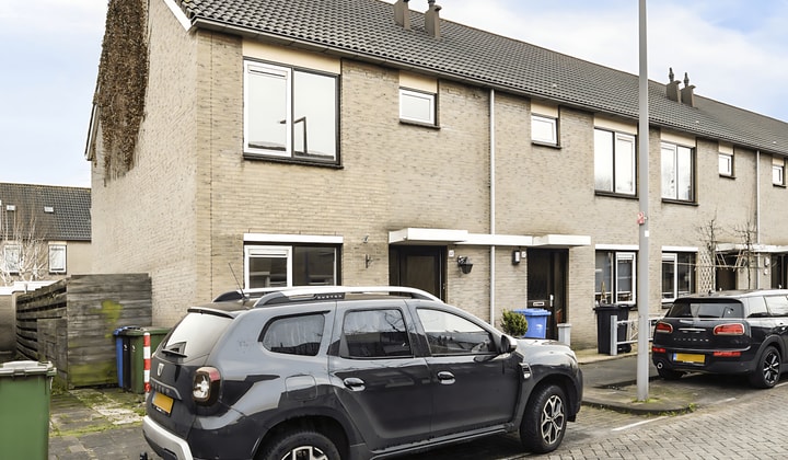 Huis | 130m² | €1615,-