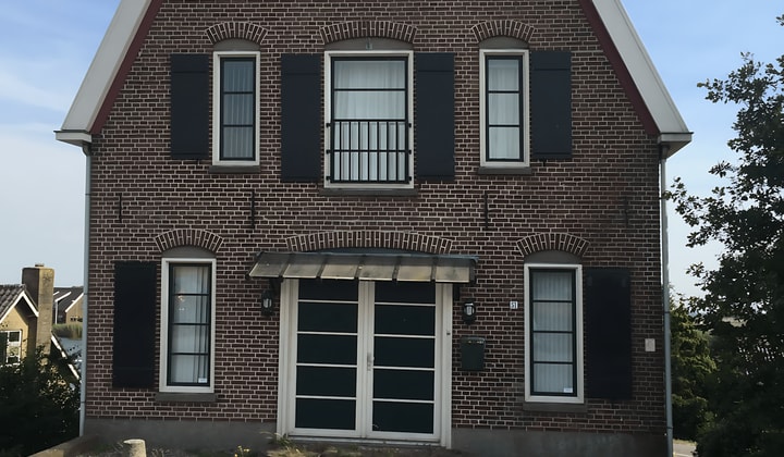 Huis | 226m² | €1250,-