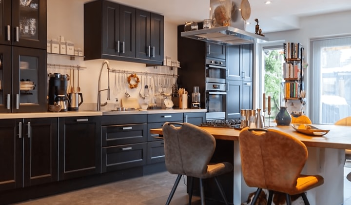 Huis | 120m² | €2150,-