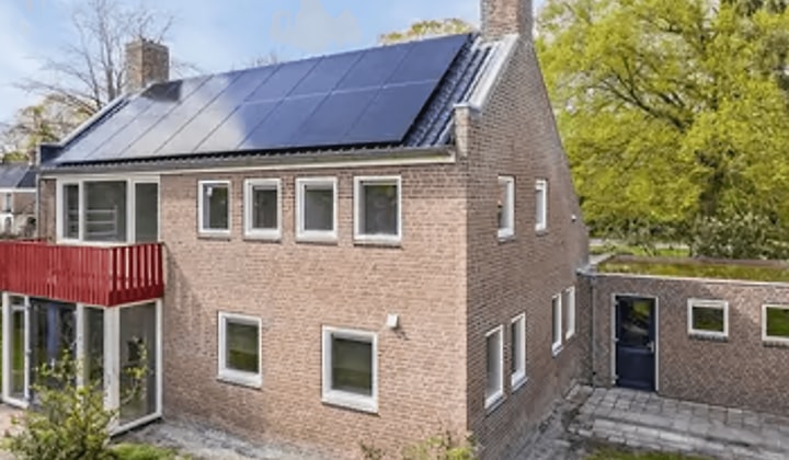 Kamer | 149m² | €2950,-