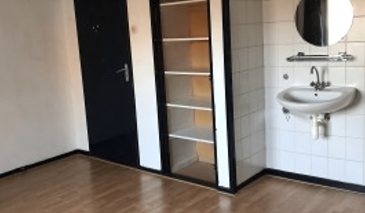 Studentenkamer met prijs exclusief gas/water/licht en geen huisdieren