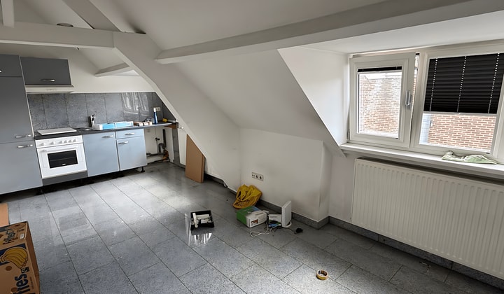 Studio met tuin en werkplek