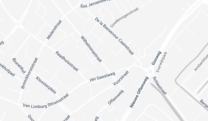Herenhuis met tuin, parkeerplaats en twee badkamers