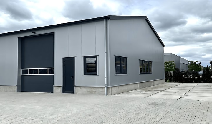 Bedrijfsruimte | m² | €1450,-